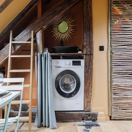 Apartment Atypical Near Jardin Du Luxembourg - Mobility Lease *